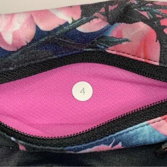 Lululemon Chase Me Crop II in Black / Secret Garden - Picture 9 of 10